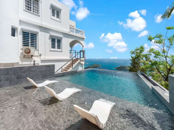 Luxurious Villa With Spectacular Views in St. Thomas